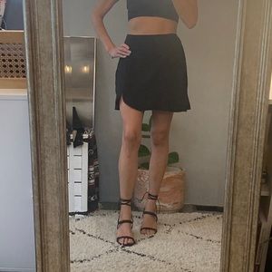 Abercrombie & Fitch black linen mini skirt - size small
